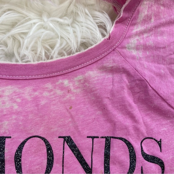 Chaser Diamonds Vacation Cocktails Cut Out Tee - Picture 3 of 3